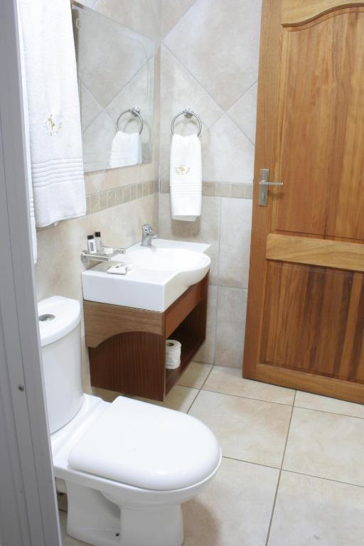 Europrime Boutique Hotel Боксбург Стая снимка