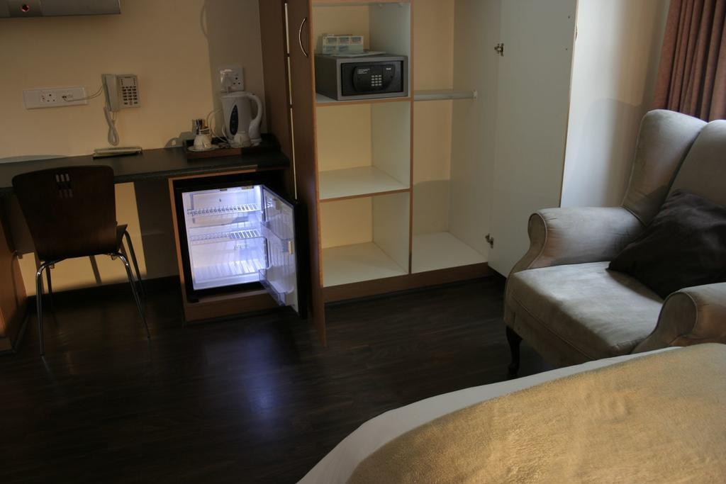 Europrime Boutique Hotel Боксбург Екстериор снимка