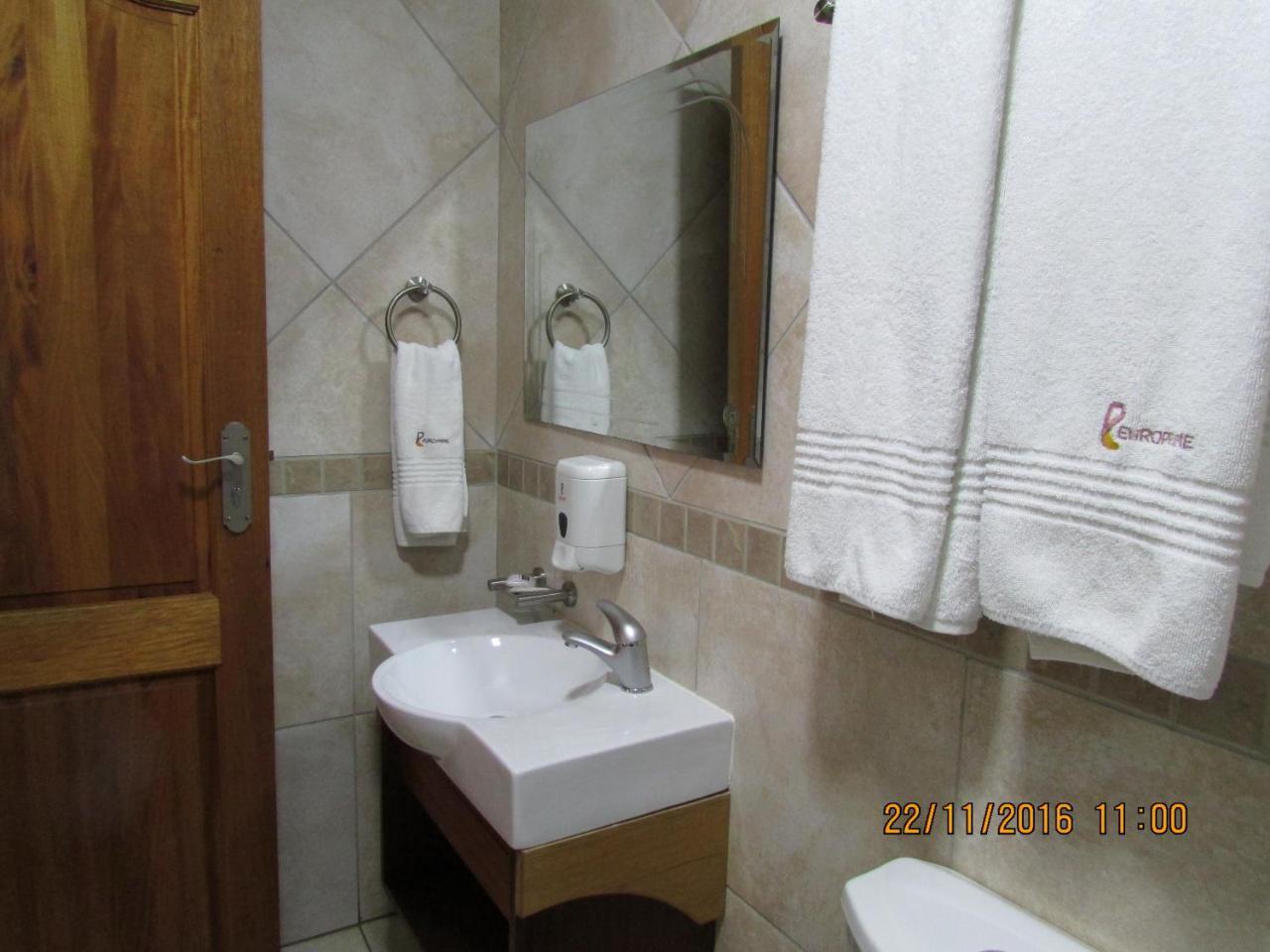 Europrime Boutique Hotel Боксбург Екстериор снимка