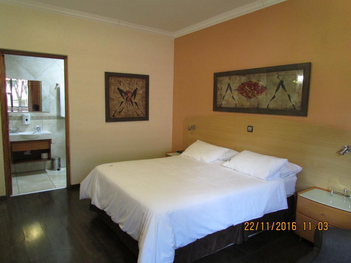 Europrime Boutique Hotel Боксбург Екстериор снимка