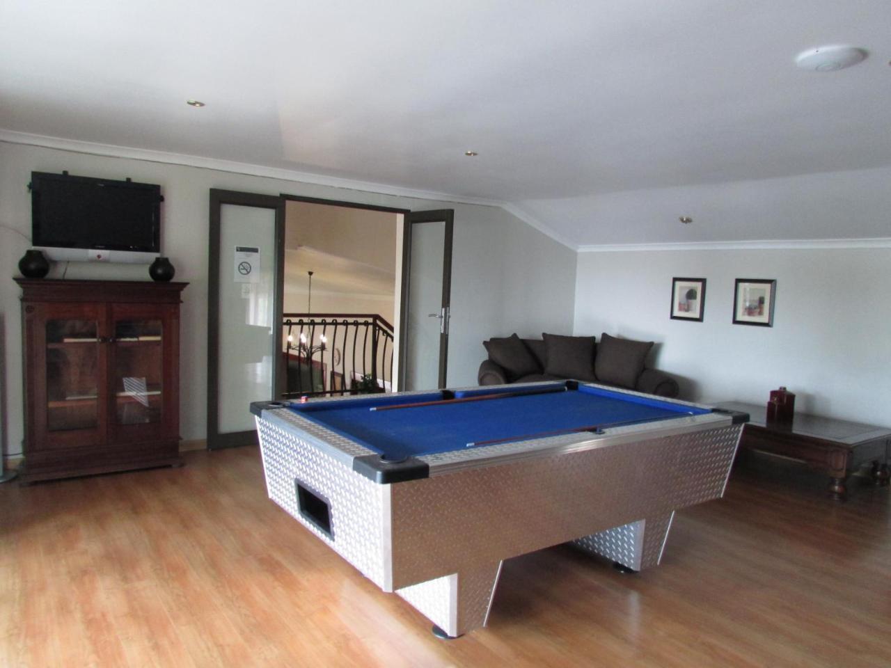 Europrime Boutique Hotel Боксбург Екстериор снимка