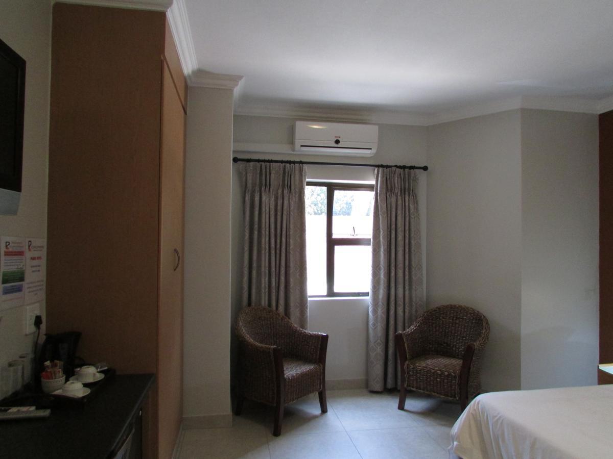 Europrime Boutique Hotel Боксбург Екстериор снимка
