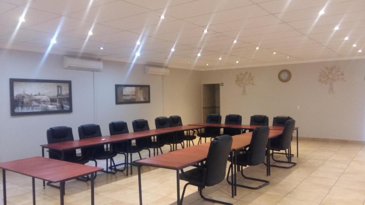 Europrime Boutique Hotel Боксбург Екстериор снимка
