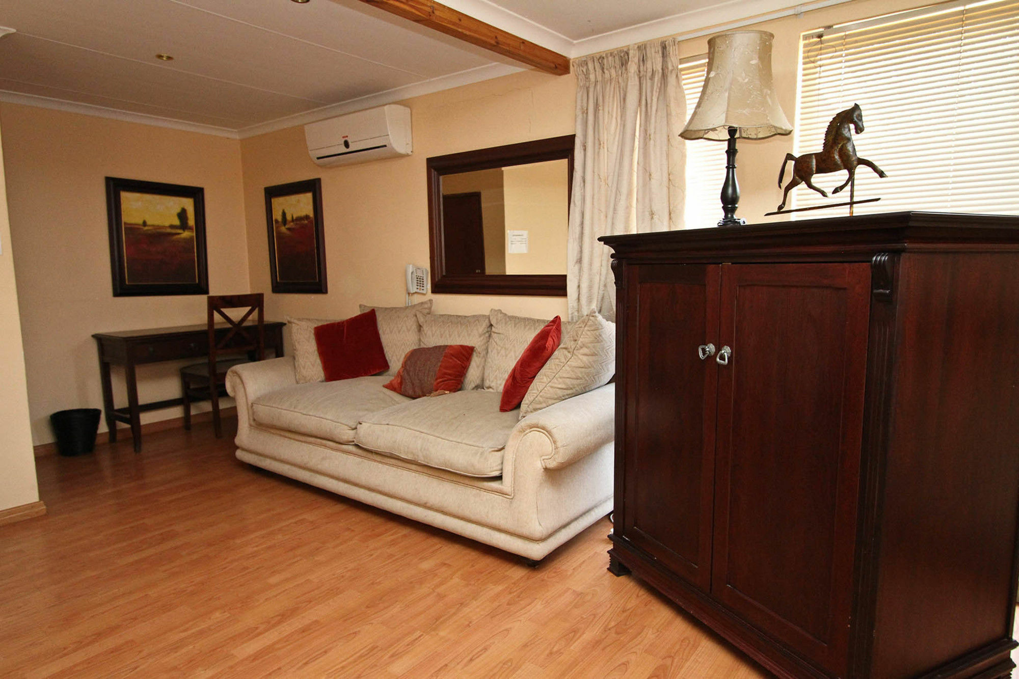 Europrime Boutique Hotel Боксбург Екстериор снимка