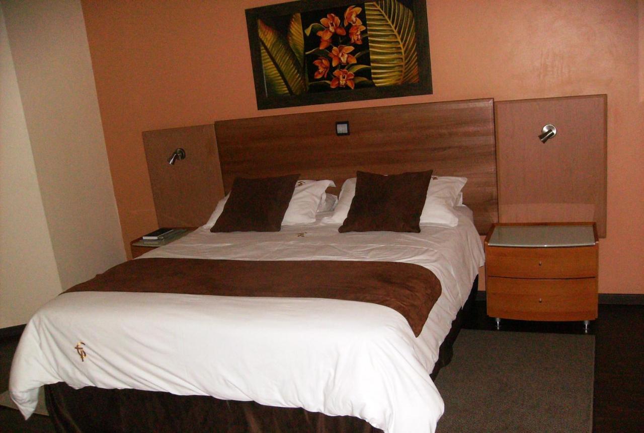 Europrime Boutique Hotel Боксбург Екстериор снимка